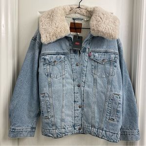 LEVI’S PREMIUM XL Trucker Denim Jacket with Faux Fur Collar